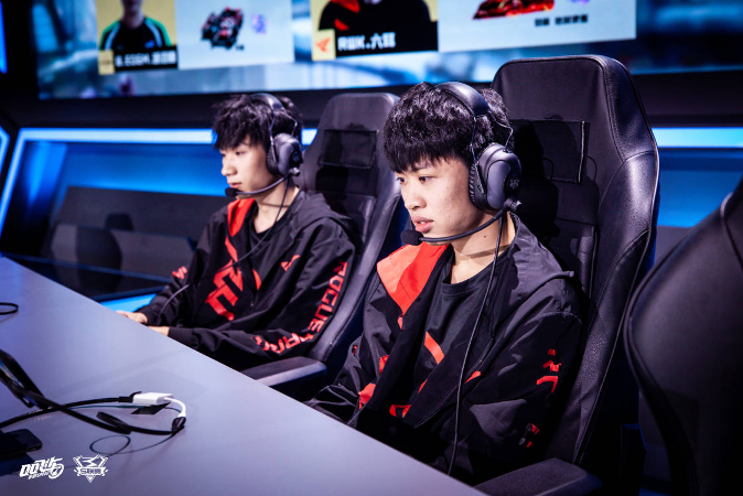 赛车战队状态火热，誓夺总冠军的简单介绍