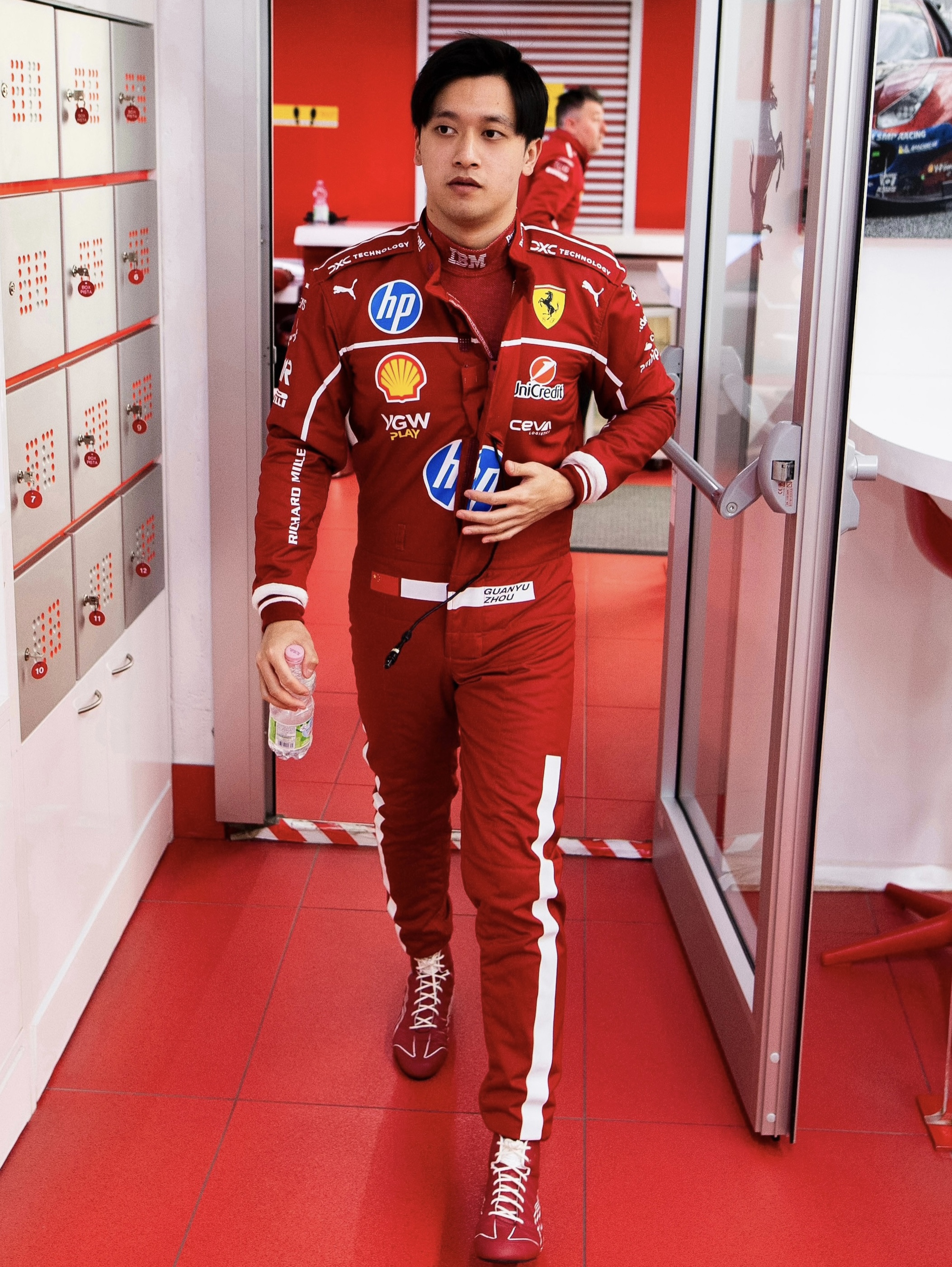 索伯车队翻盘哈斯车队,周冠宇刷新纪录 索伯车队翻盘哈斯车队,周冠宇刷新纪录