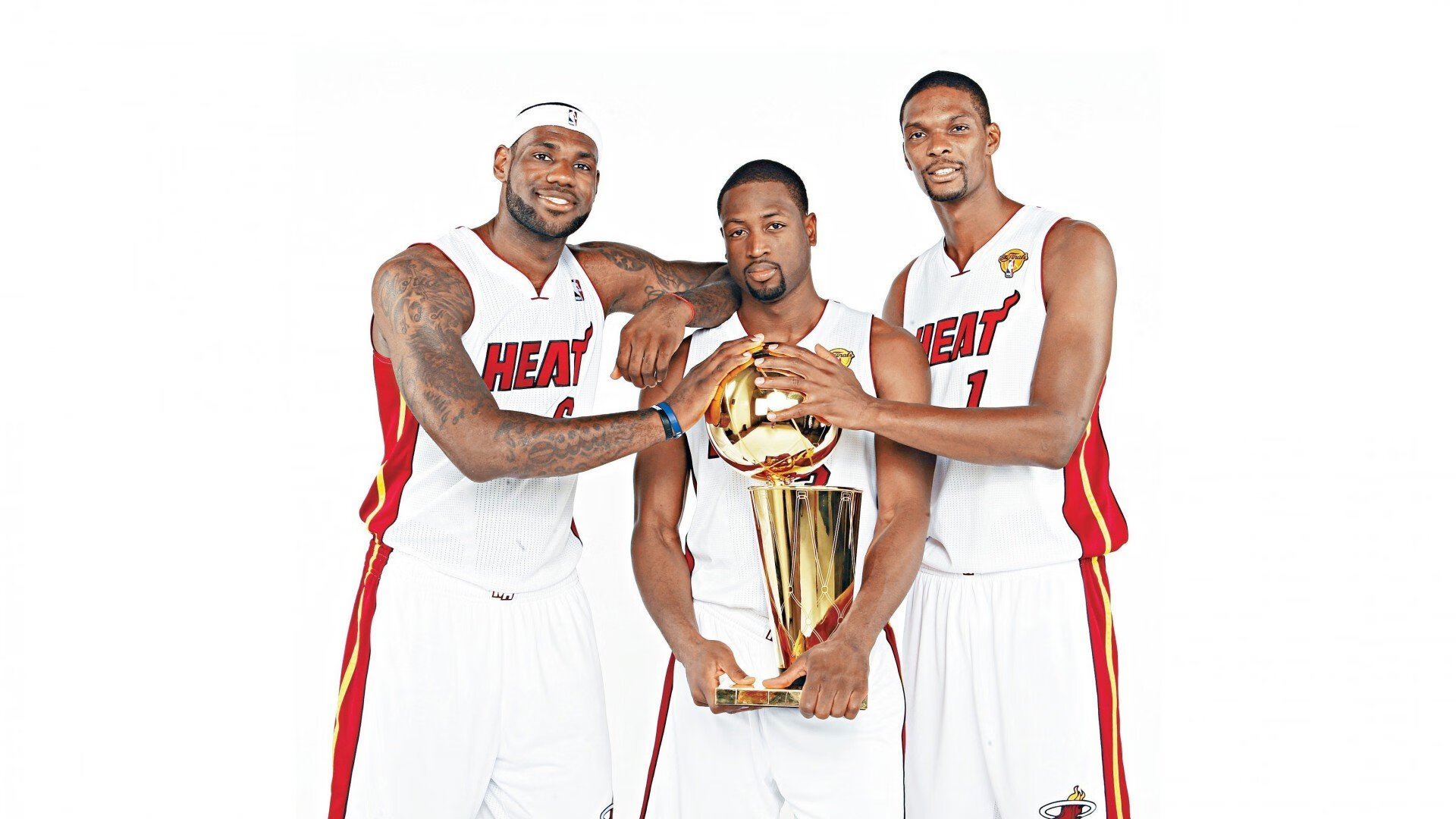 利拉德时间点燃赛场，快船双星闪耀，攻防碾压广厦取完胜