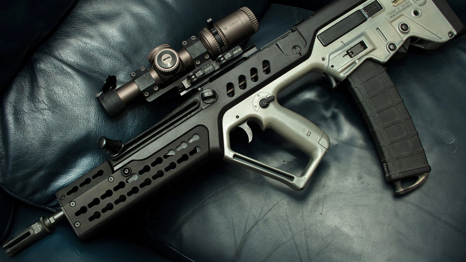 当凤凰城的光照进安联球场，那个德甲争冠之夜的神奇投影