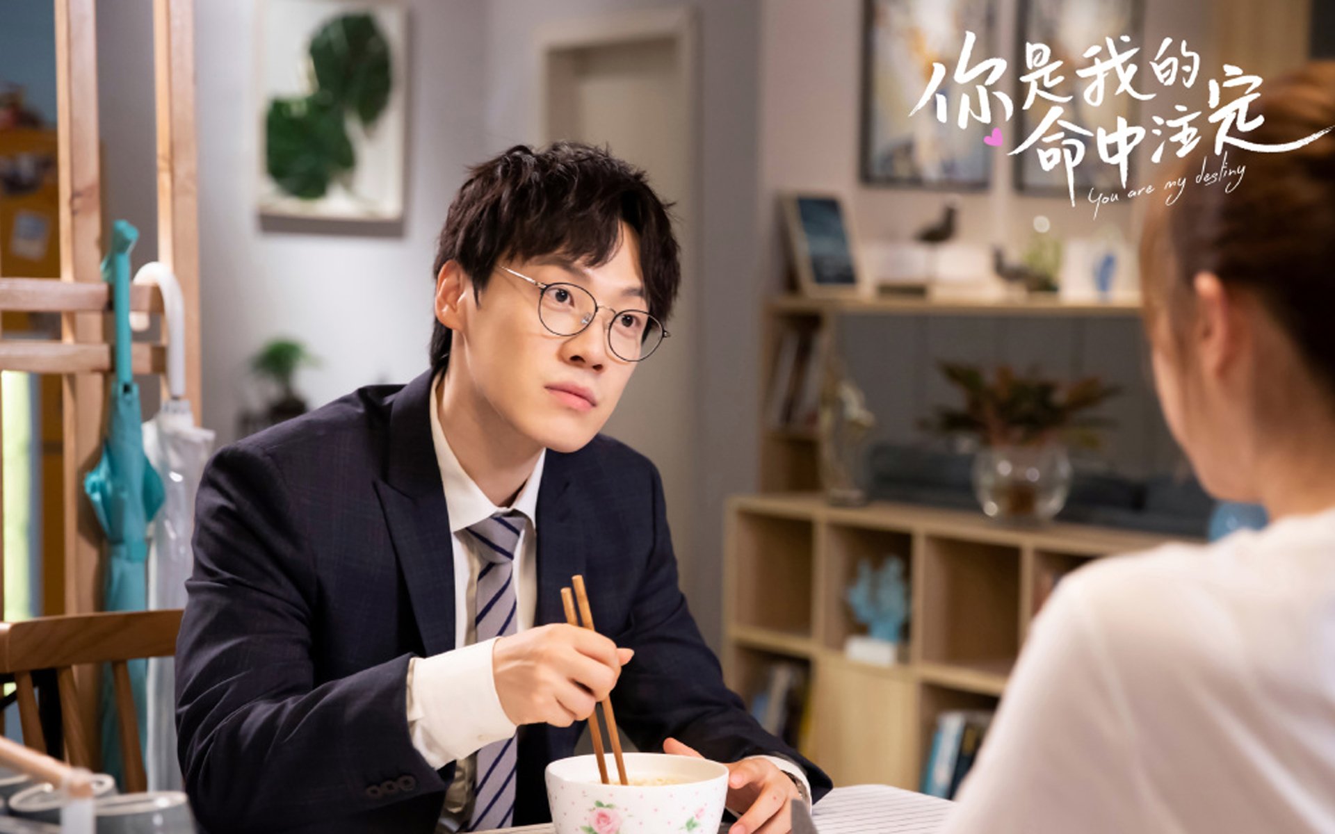 弱者掀翻王座，强者刻下名字